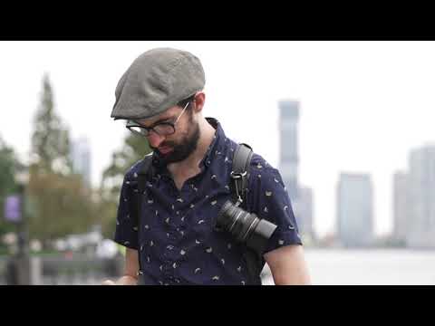 The Lens Flipper Versatile for Sony E Lenses